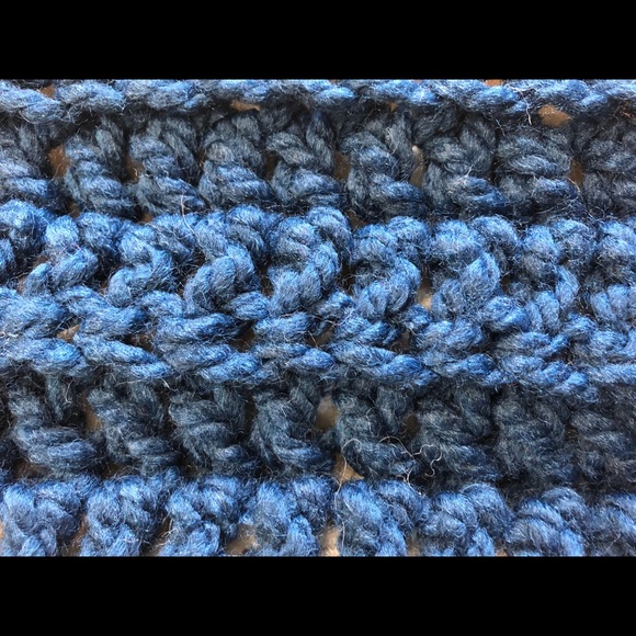 ⭐️Host Pick ⭐️ Handmade 🇨🇦 Crochet Blanket - Brand New - Picture 5 of 8